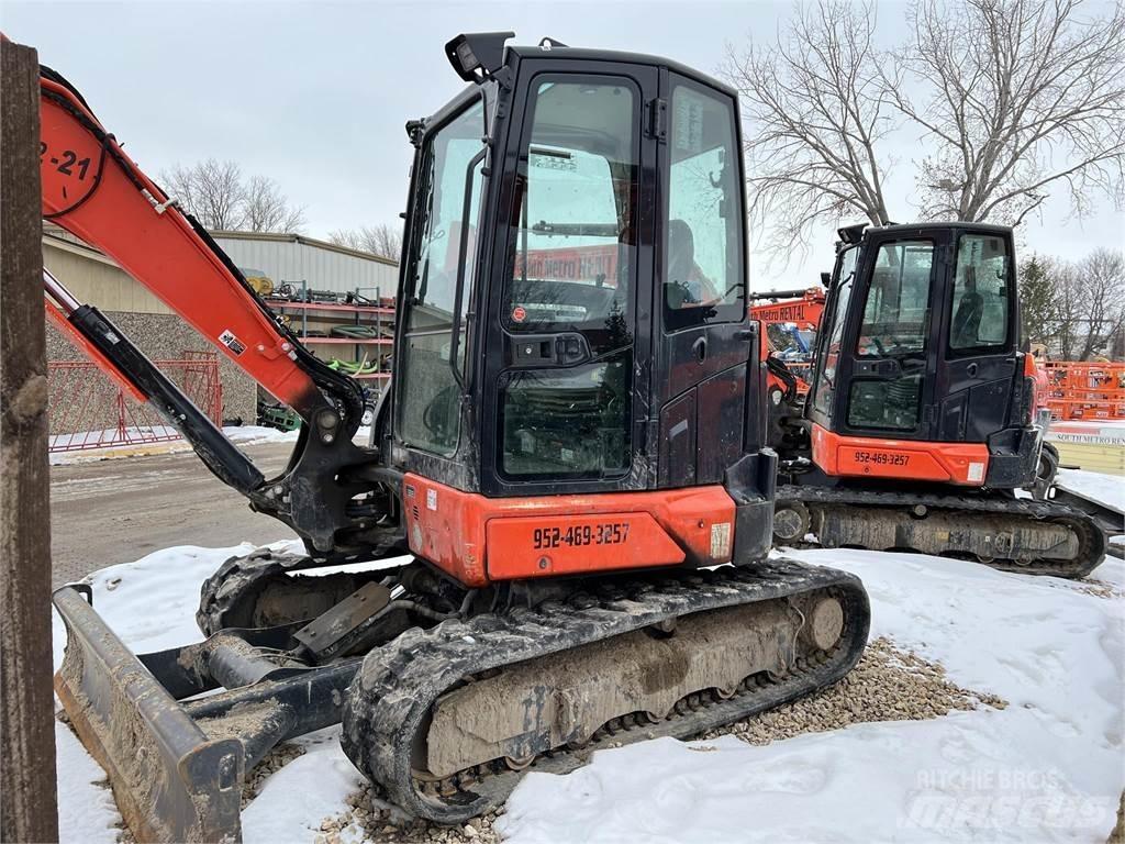 Kubota U55-5 حفارات صغيرة أقل من 7 طن (حفارات صغيرة)