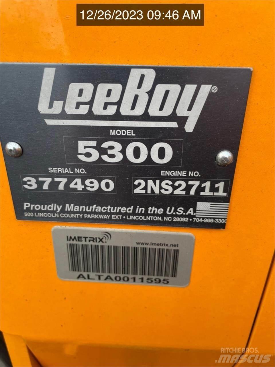 LeeBoy 5300 معدات السفلتة