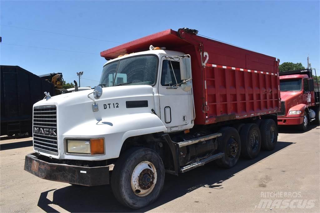 Mack CH613 شاحنات قلابة