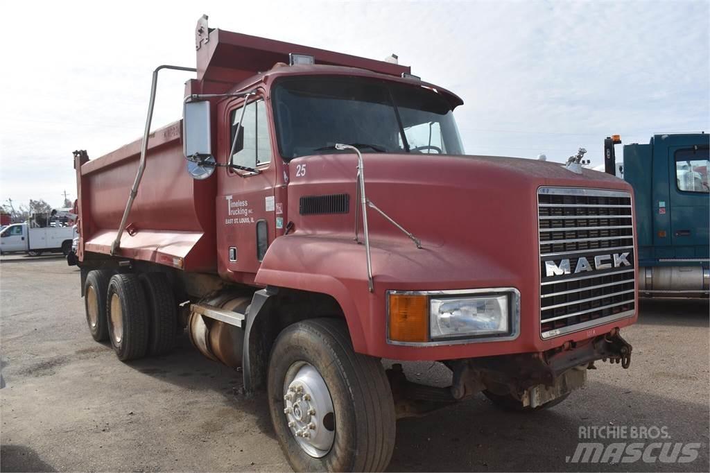 Mack CH613 شاحنات قلابة