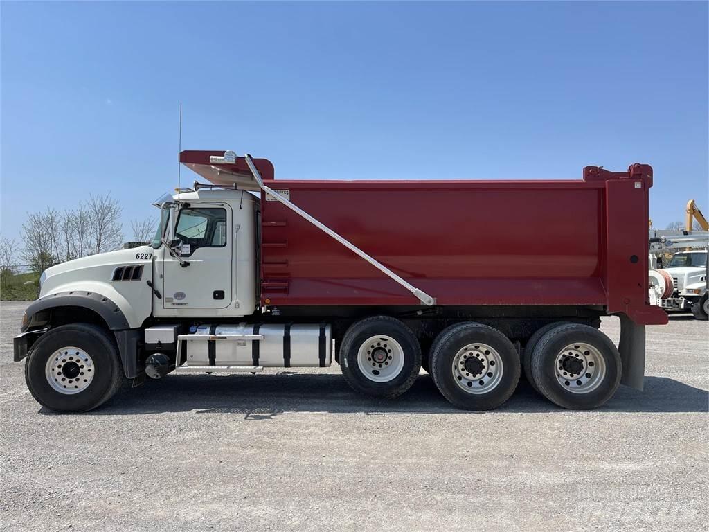 Mack GRANITE 64FR أخرى