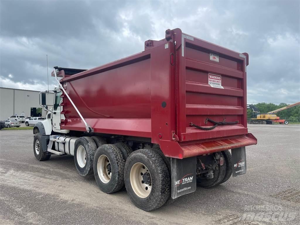 Mack GRANITE 64FR أخرى