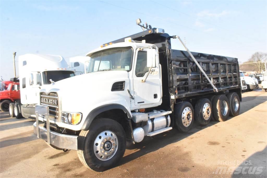Mack GRANITE CV713 شاحنات قلابة