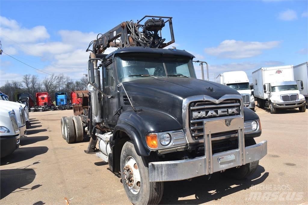 Mack GRANITE CV713 شاحنات الرافعات