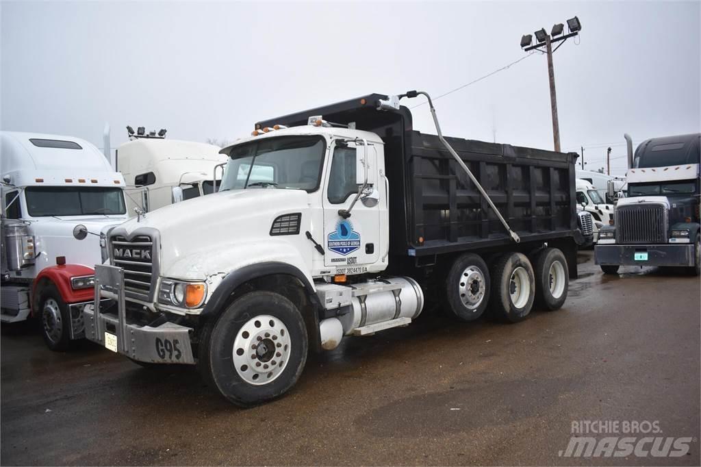 Mack GRANITE CV713 شاحنات قلابة
