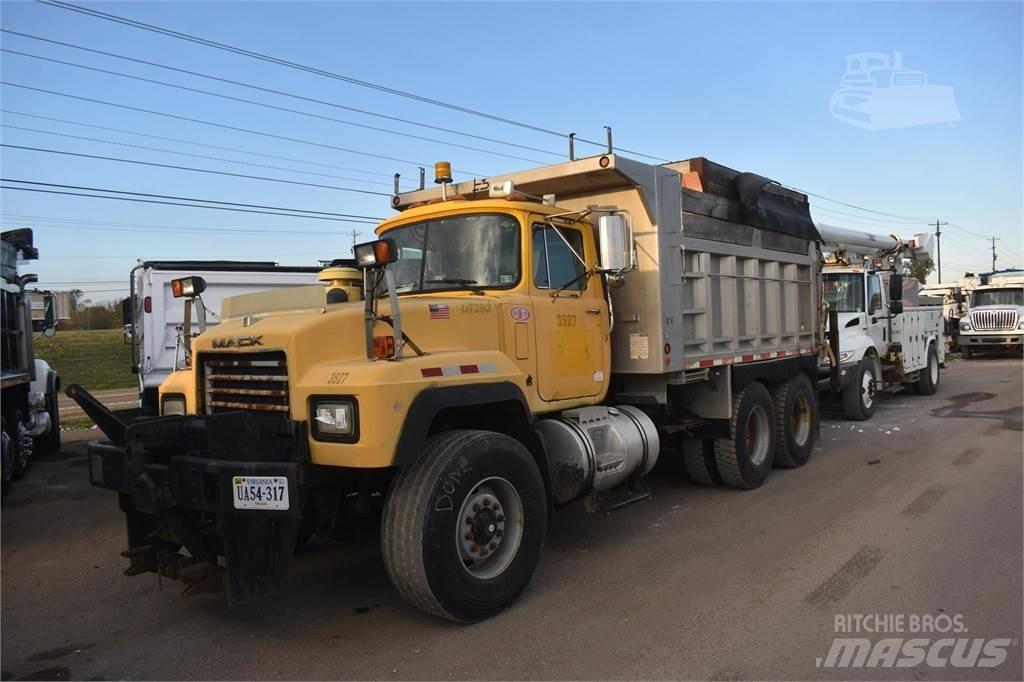 Mack RD688S شاحنات قلابة