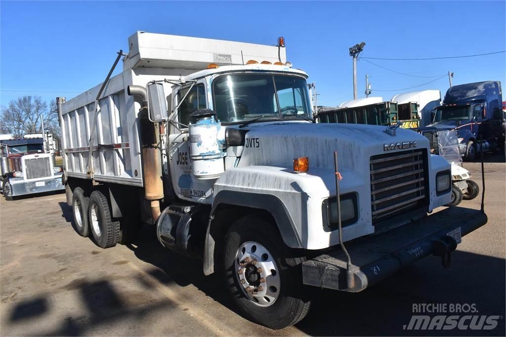 Mack RD688S شاحنات قلابة