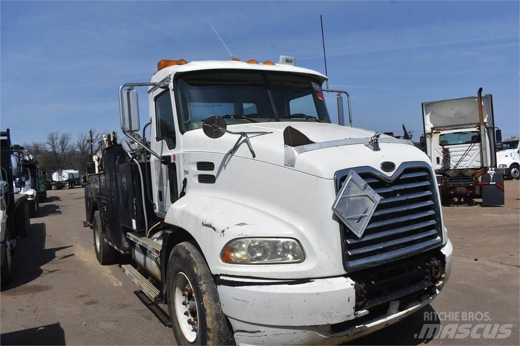 Mack VISION CX612 مركبات الأغراض العامة