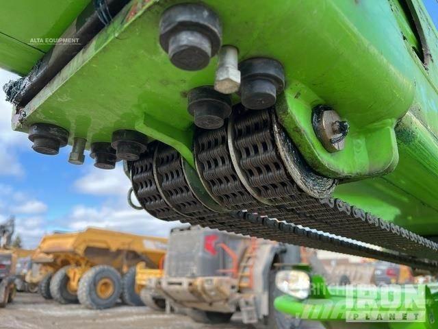 Merlo P65.14HM مناولات متداخلة