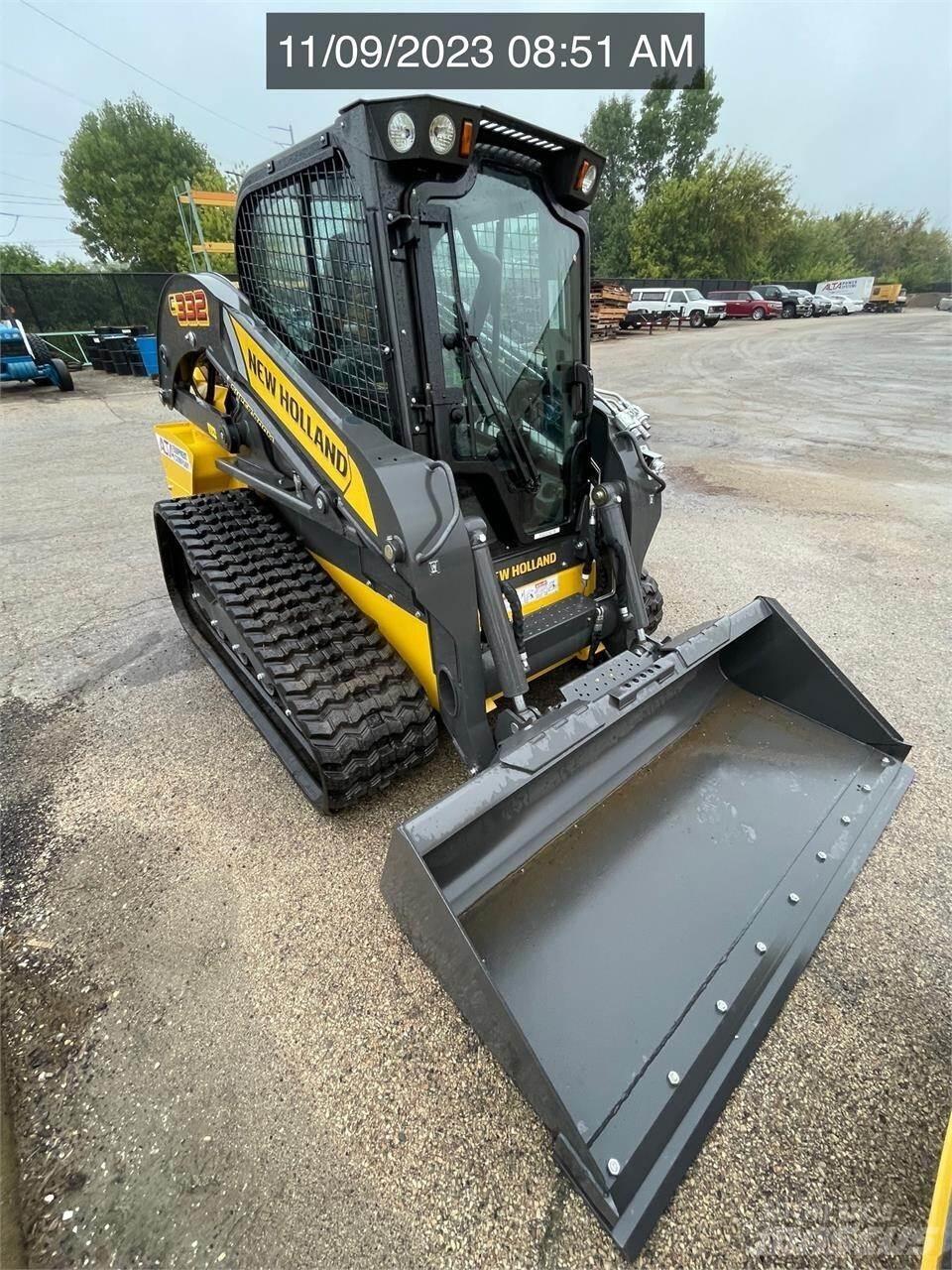 New Holland C332 لوادر انزلاقية التوجيه