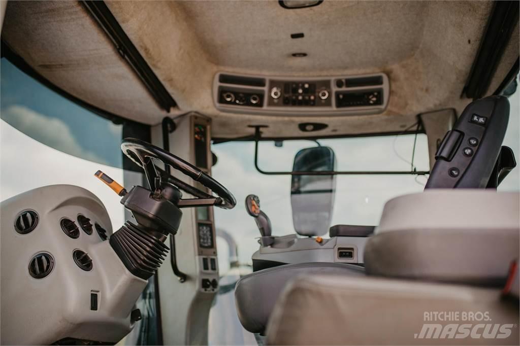 New Holland T9.645 الجرارات