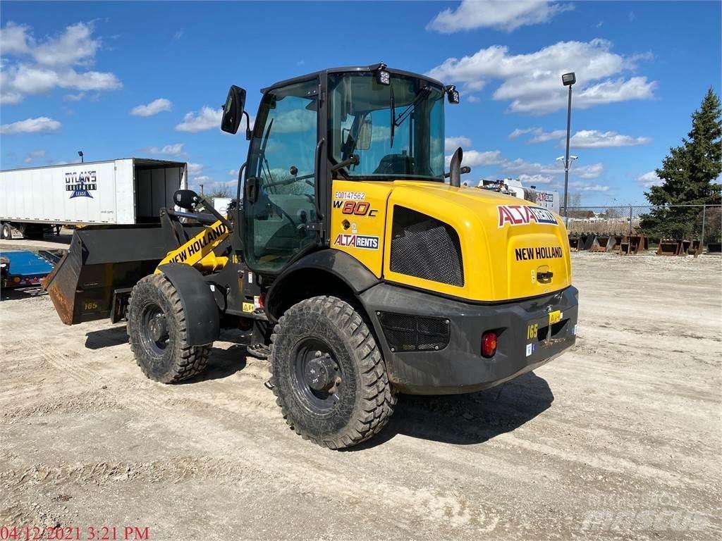 New Holland W80C لوادر بعجل