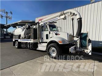 Peterbilt 348 شاحنات ذات صهاريج