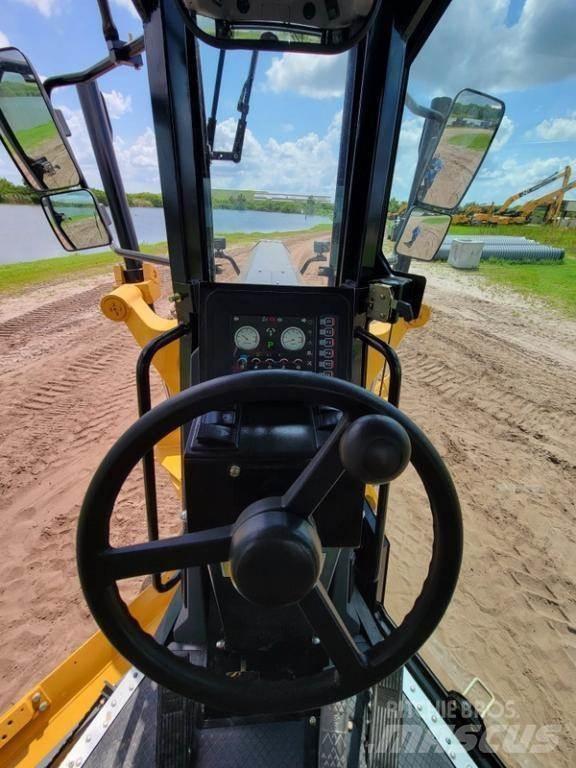 Sany SMG200C-8 معدات تمهيد الطرق