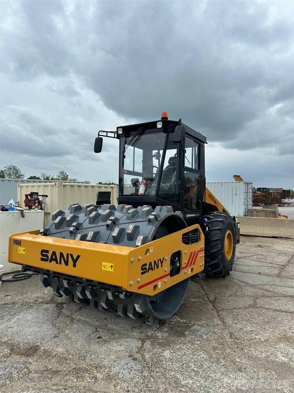 Sany SSR120C-8 مكابس المخلفات