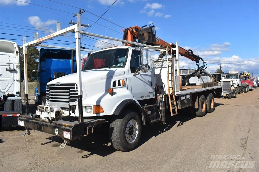 Sterling L8500 شاحنات الرافعات