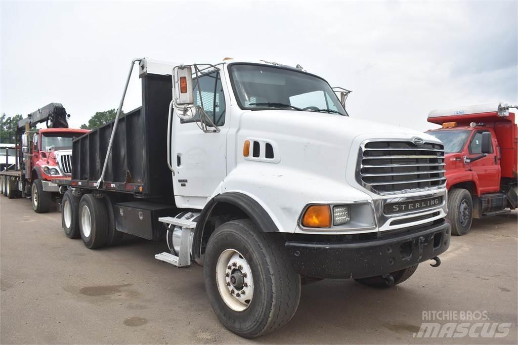 Sterling L9500 شاحنات قلابة