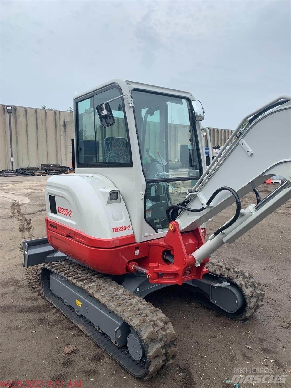 Takeuchi TB235-2 حفارات صغيرة أقل من 7 طن (حفارات صغيرة)