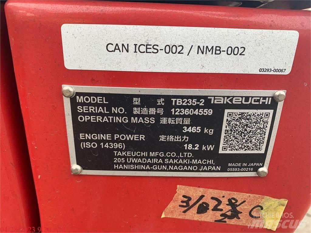 Takeuchi TB235-2 حفارات صغيرة أقل من 7 طن (حفارات صغيرة)