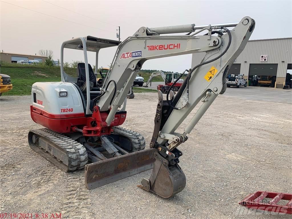 Takeuchi TB240 حفارات صغيرة أقل من 7 طن (حفارات صغيرة)