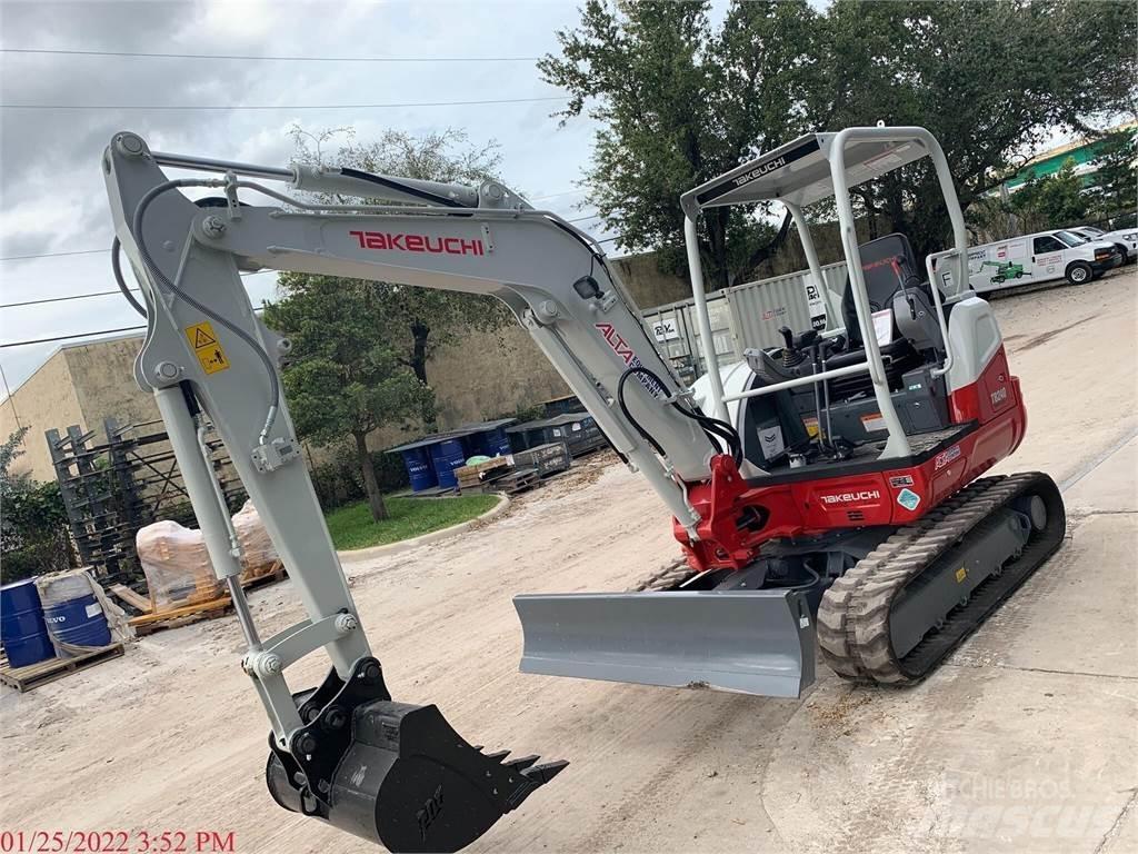 Takeuchi TB240 حفارات صغيرة أقل من 7 طن (حفارات صغيرة)