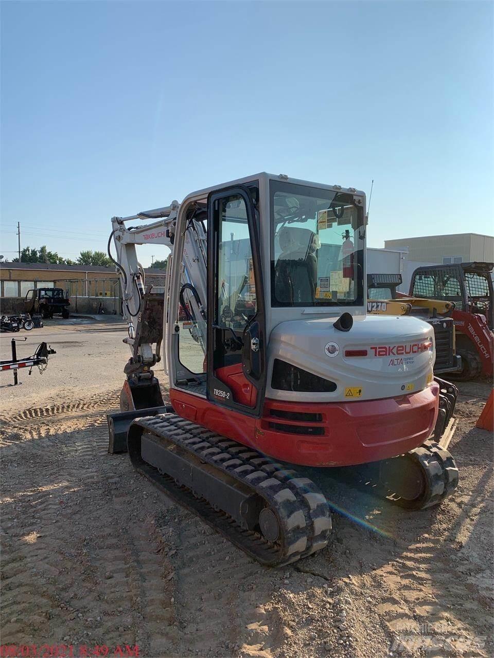 Takeuchi TB250-2 حفارات صغيرة أقل من 7 طن (حفارات صغيرة)