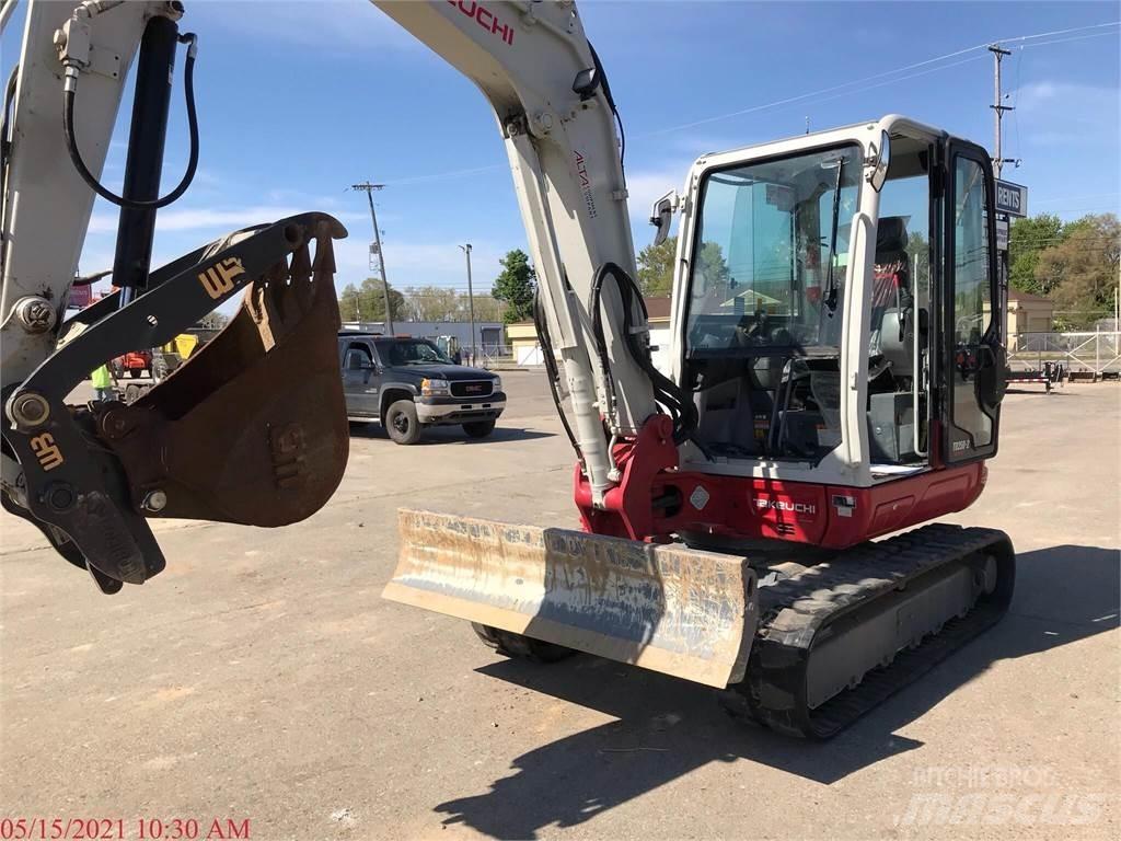 Takeuchi TB250-2 حفارات صغيرة أقل من 7 طن (حفارات صغيرة)