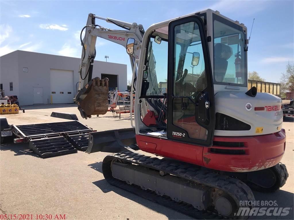 Takeuchi TB250-2 حفارات صغيرة أقل من 7 طن (حفارات صغيرة)