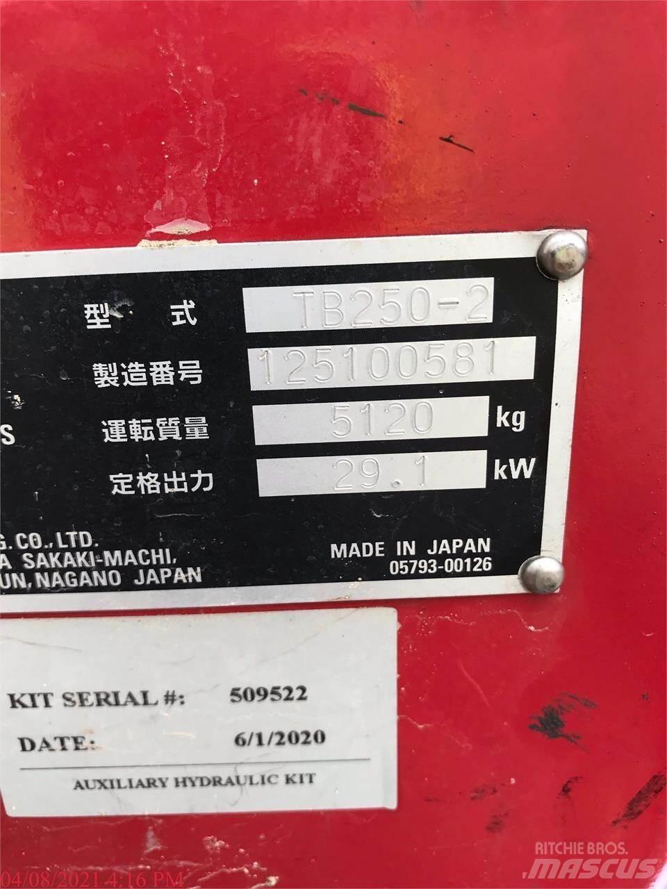 Takeuchi TB250-2 حفارات صغيرة أقل من 7 طن (حفارات صغيرة)