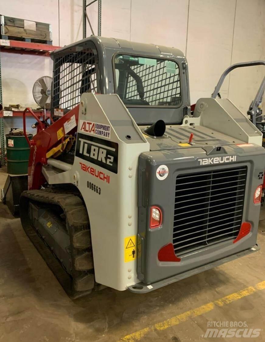 Takeuchi TL8R2 لوادر انزلاقية التوجيه