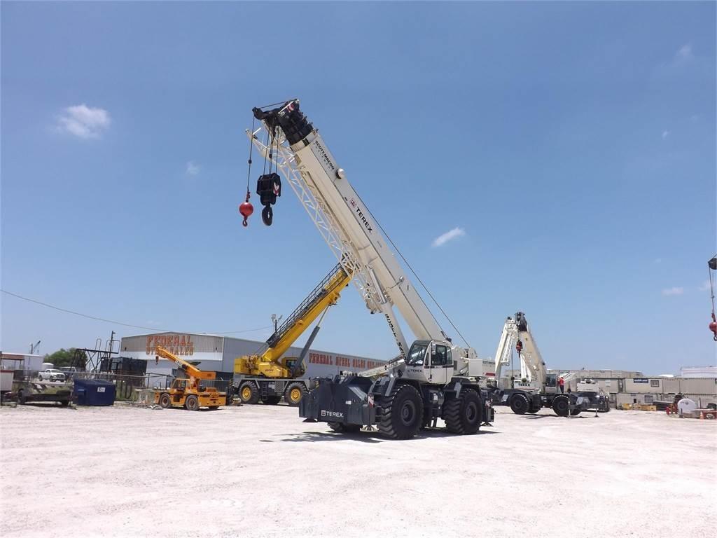 Terex RT130 رافعات الطرق الوعرة