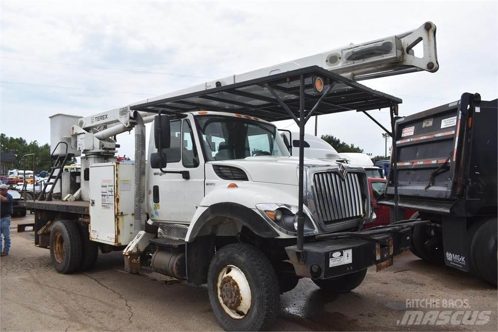 Terex XT PRO 60 المنصات الهوائية المثبتة على شاحنة