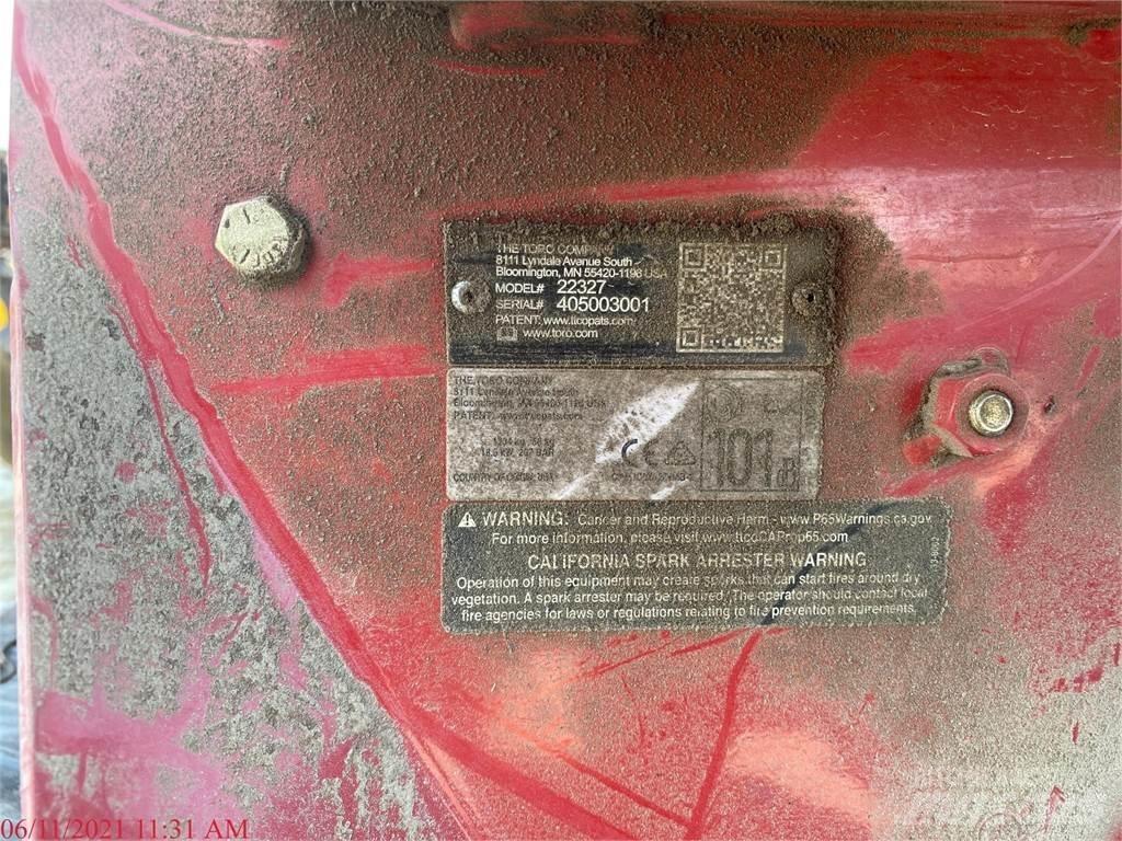 Toro DINGO TX1000N لوادر انزلاقية التوجيه