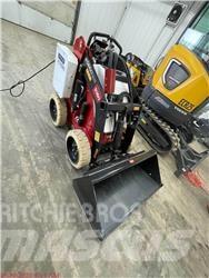 Toro E-DINGO 500 لوادر انزلاقية التوجيه