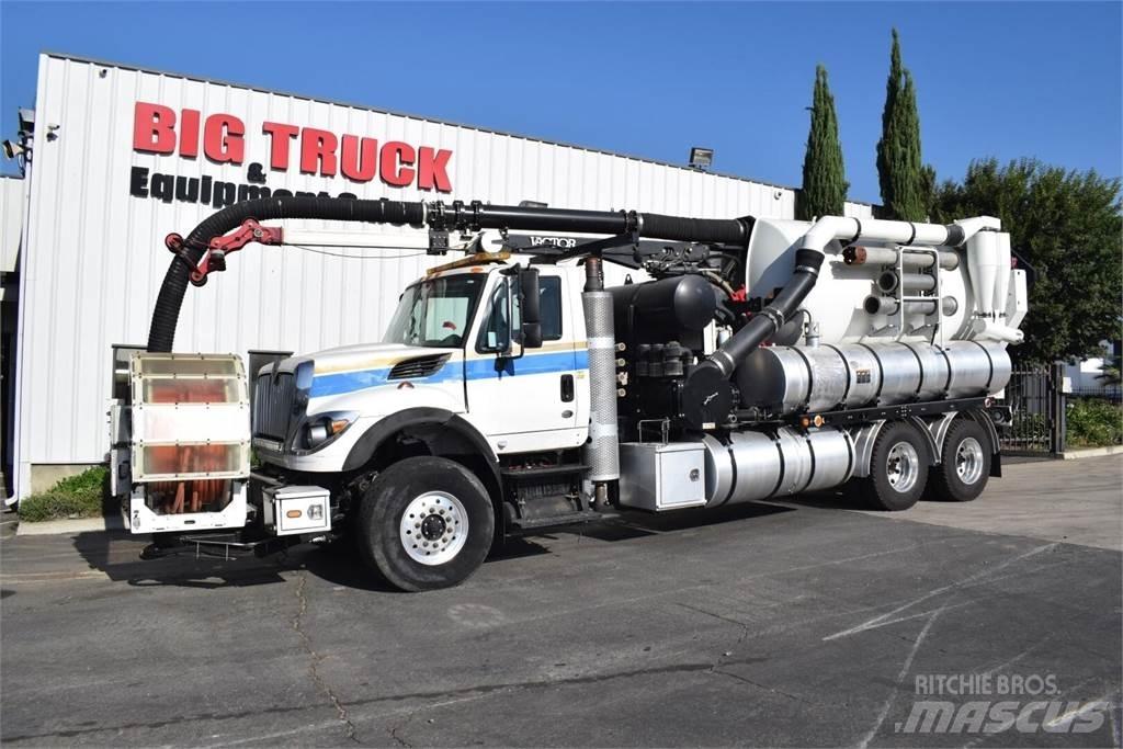 Vactor 2100 PLUS أخرى