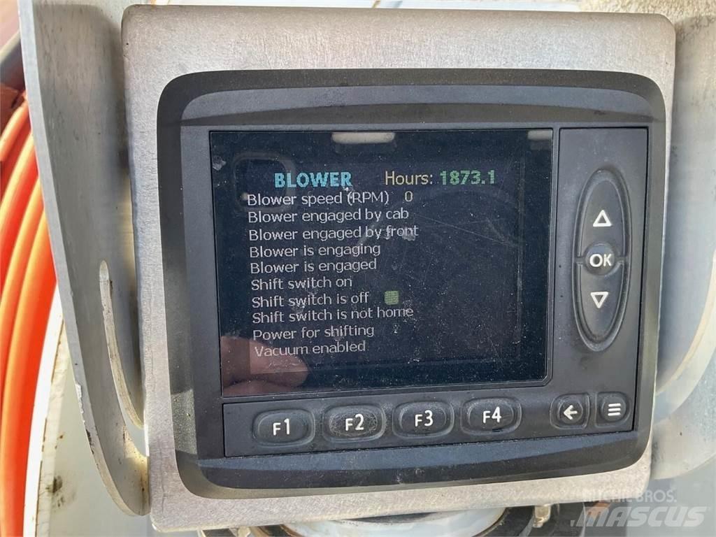 Vactor 2100 PLUS أخرى