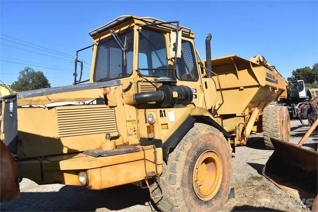 Volvo A25 ساحبات مفصلية