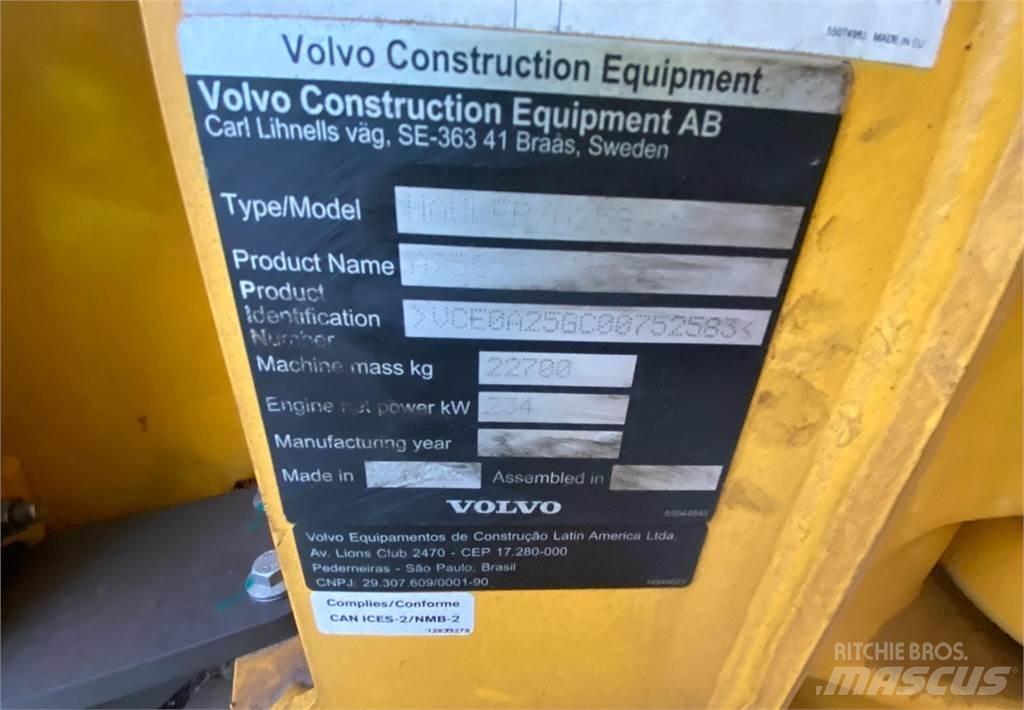 Volvo A25G ساحبات مفصلية