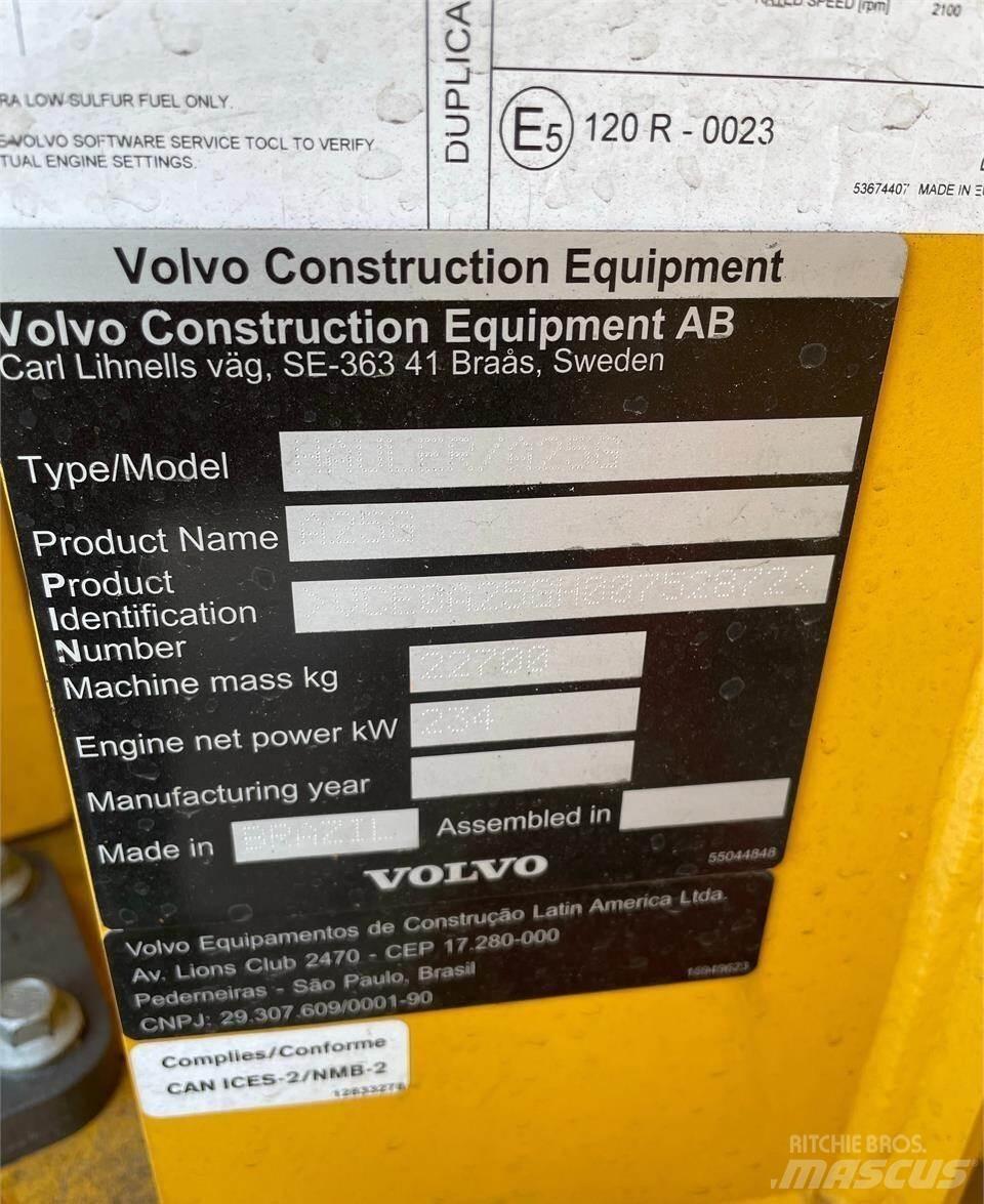 Volvo A25G ساحبات مفصلية