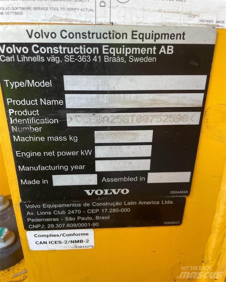 Volvo A25G ساحبات مفصلية