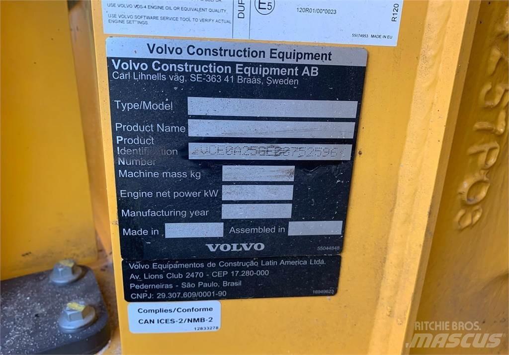 Volvo A25G ساحبات مفصلية