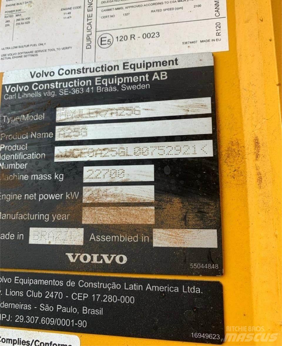 Volvo A25G ساحبات مفصلية