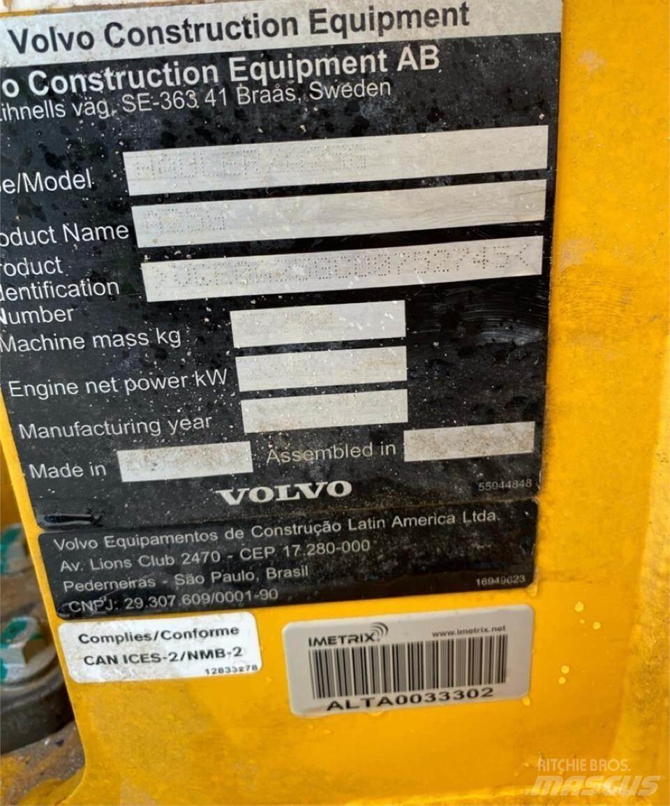 Volvo A25G ساحبات مفصلية