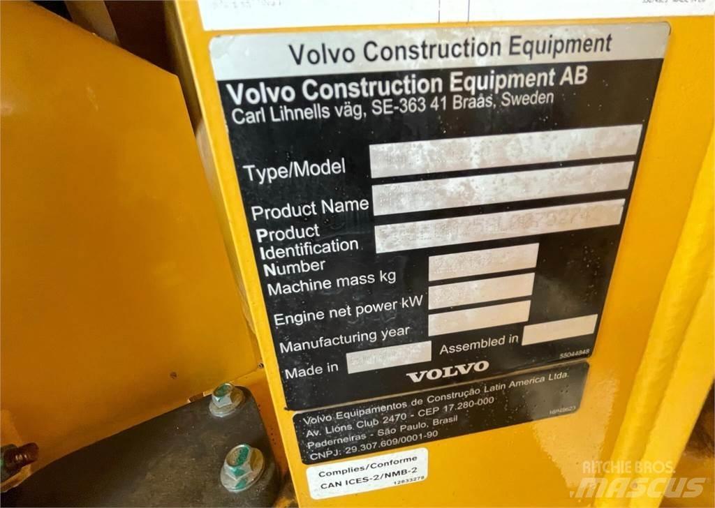 Volvo A25G ساحبات مفصلية