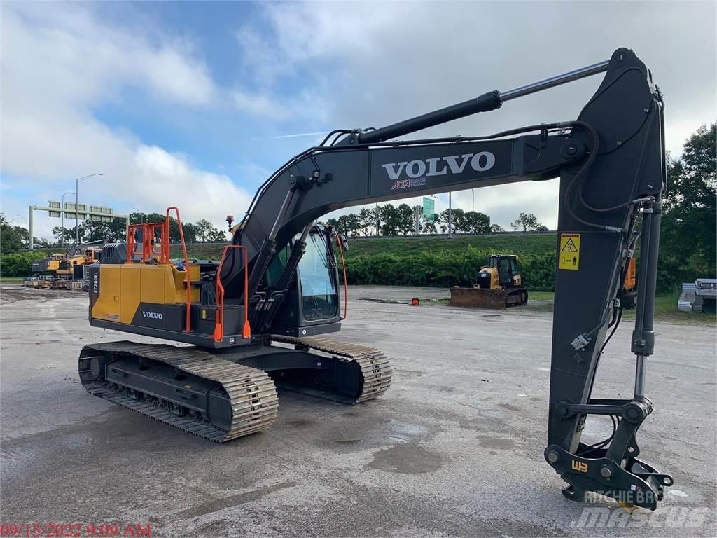 Volvo EC200EL حفارات زحافة