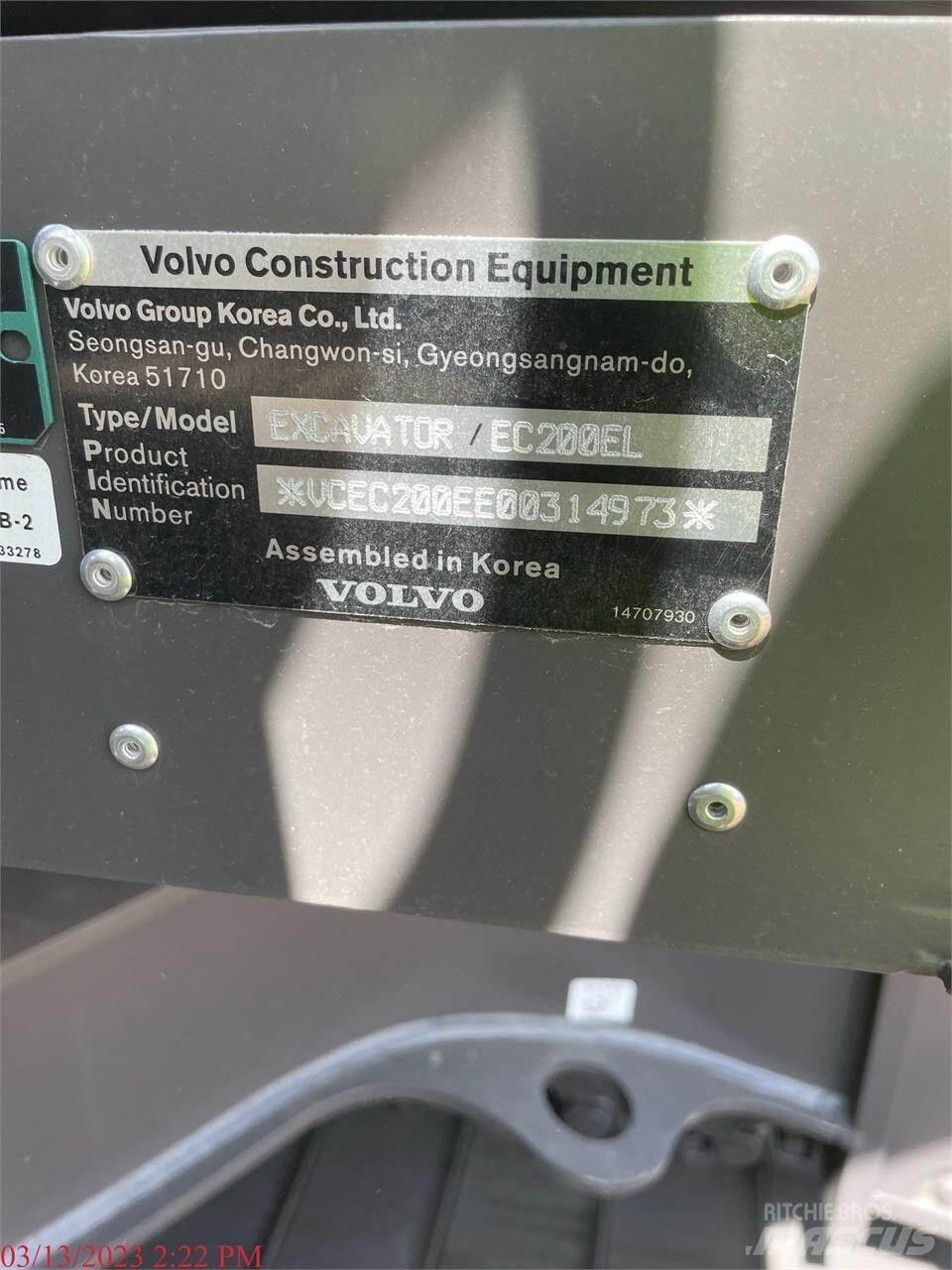 Volvo EC200EL حفارات زحافة