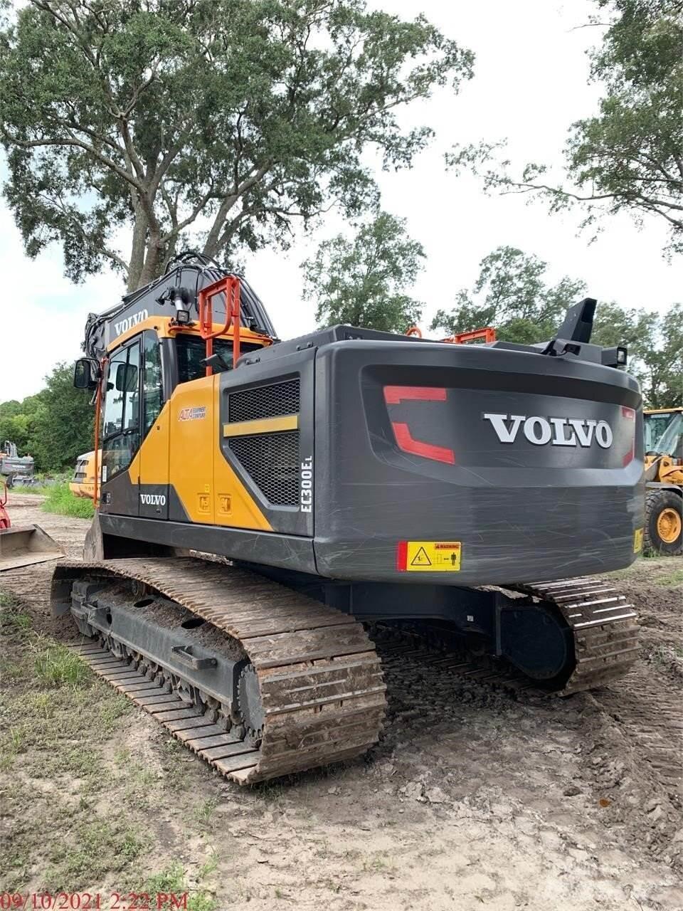 Volvo EC300EL حفارات زحافة