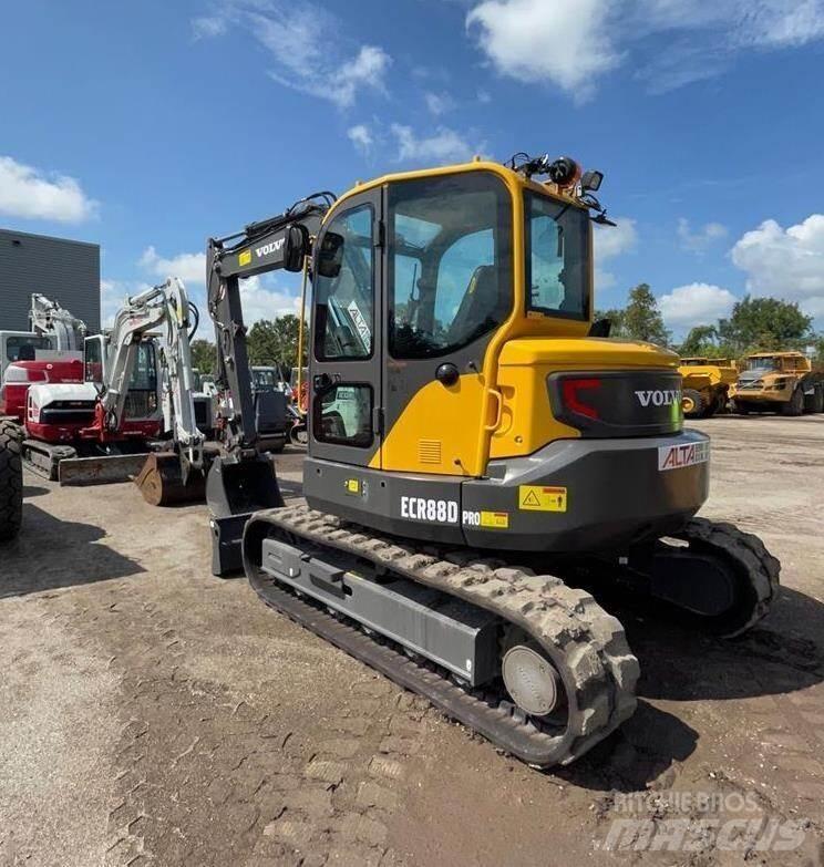 Volvo ECR88D حفارات زحافة