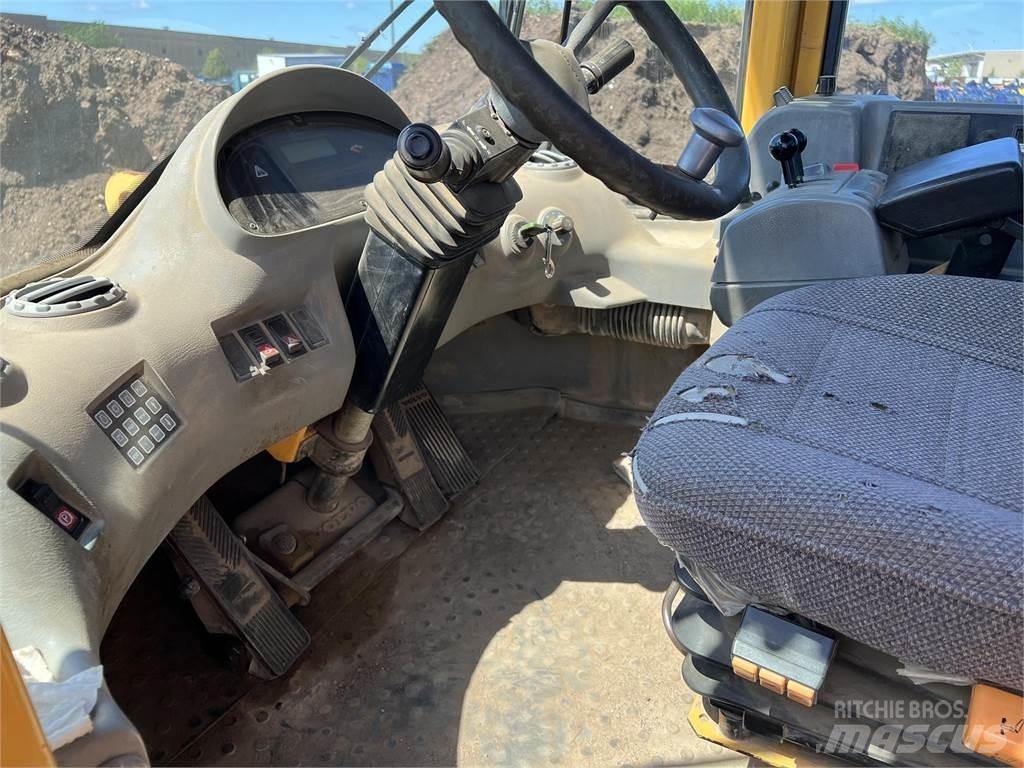 Volvo L110E لوادر بعجل