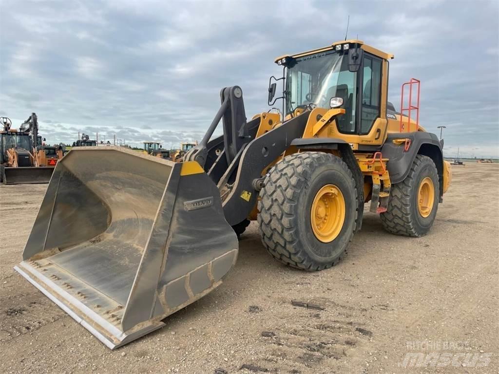 Volvo L110H لوادر بعجل